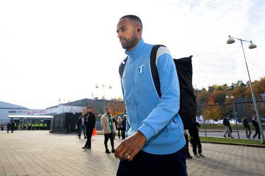 Malmö FFs Isaac Kiese Thelin anländer