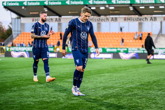 Malmö FFs Jens Stryger Larsen deppar