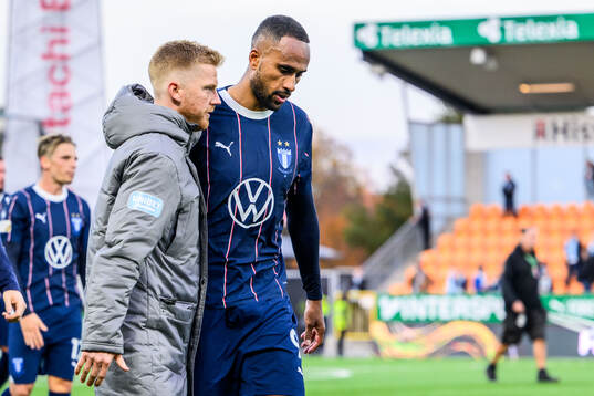 Malmö FFs Anders Christiansen och Isaac Kiese Thelin deppar