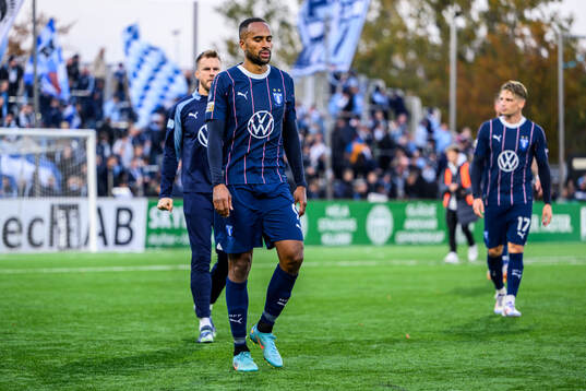 Malmö FFs Isaac Kiese Thelin deppar