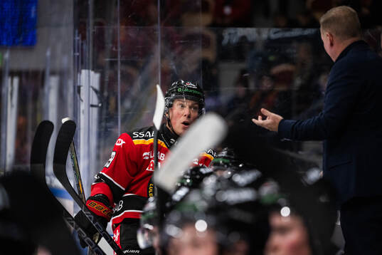 Luleås Erik Gustafsson och assisterande tränare Henrik