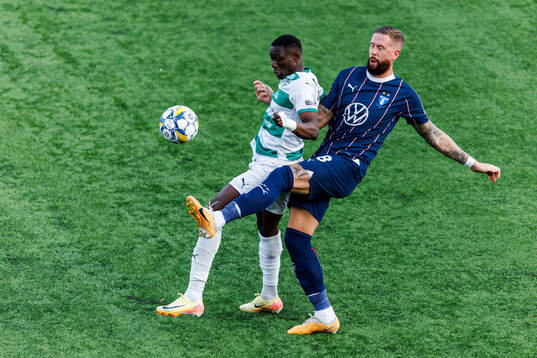 Västerås Ibrahim Yalatif Diabate och Malmö FFs Pontus
