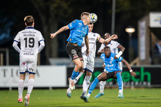 Bläddra bland fler bilder av Fotboll, Allsvenskan, Halmstad - Sirius