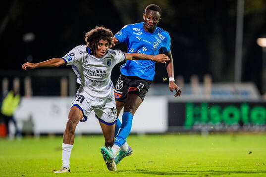 Sirius Malcolm Jeng och Halmstads Yannick Agnero