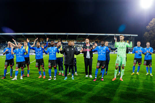 Halmstads spelare jublar