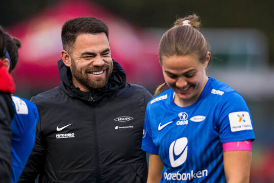 Martin Ho, head coach of Brann, celebrates