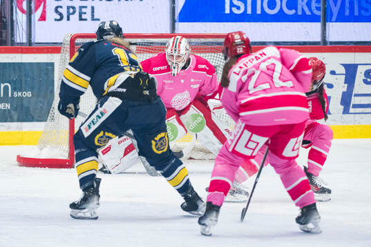 Modos målvakt Lovisa Persson