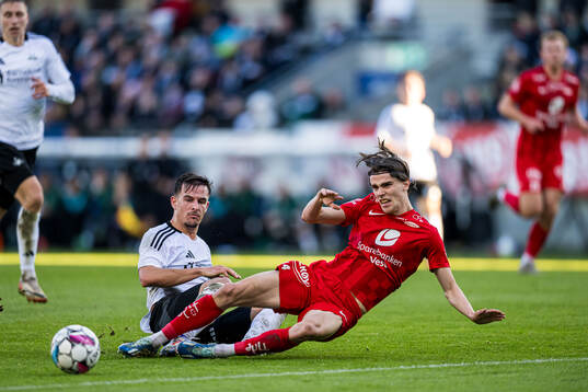 Tomas Nemcik of Rosenborg and Ulrik Mathisen of Brann