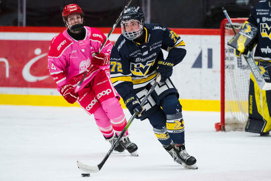 HV71s Rachel Weiss