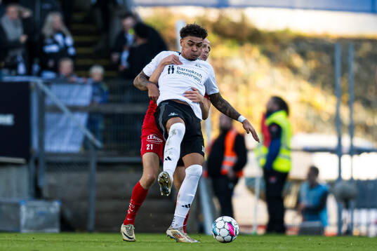 Noah Jean Holm of Rosenborg and Ruben Kristiansen of Brann
