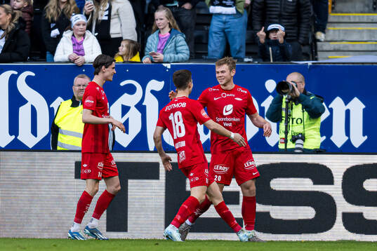 Aune Heggebø of Brann celebrates