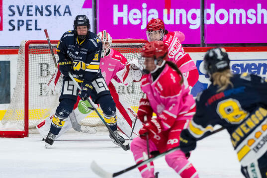 Modos målvakt Lovisa Persson