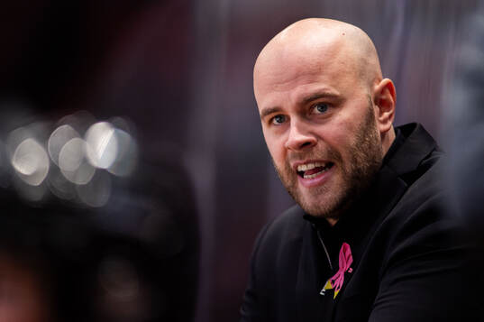 Brynäs tränare Filip Eriksson