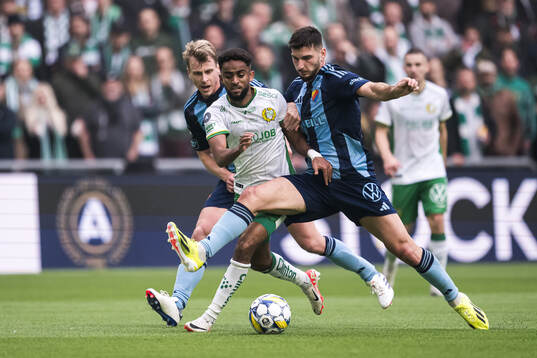 Djurgårdens Rasmus Schuller och Hammarbys Tesfaldet Tekie