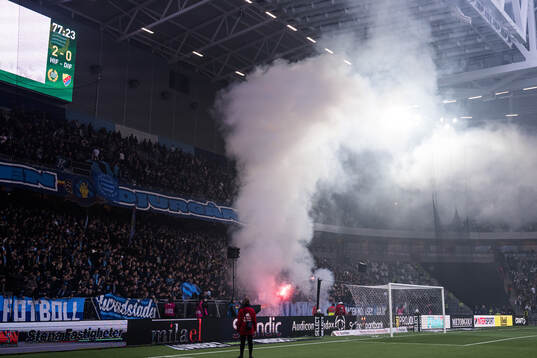 Pyroteknik på läktaren