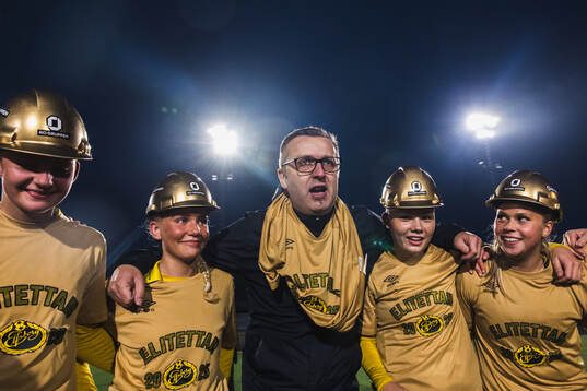 Elfsborgs tränare Ismet Tursic med spelare
