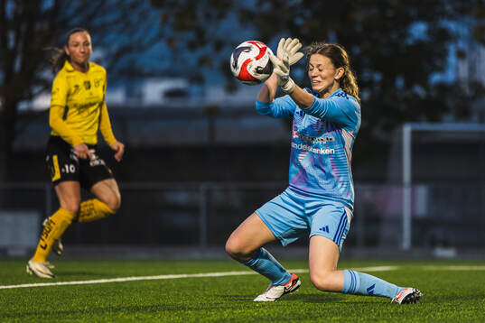 Älvsjös målvakt Emilia Johansson