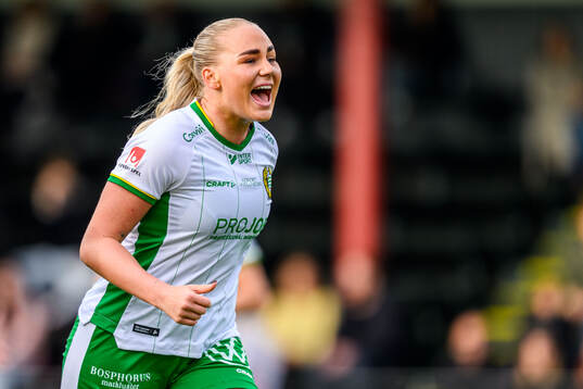 Hammarbys Cathinka Tandberg jublar