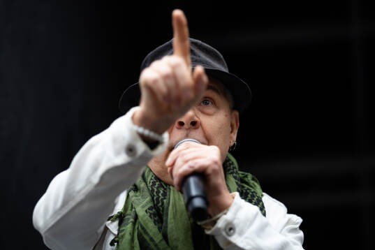 Sångaren Mats Jönsson i Attentat