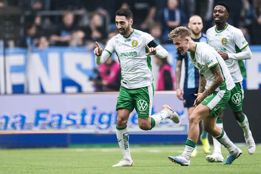 Hammarbys Nahir Besara och Pavle Vagic jublar