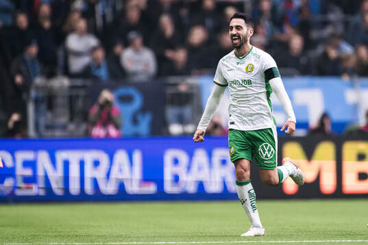 Hammarbys Nahir Besara jublar