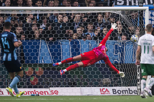 Djurgårdens Jacob Rinne släpper in 2-0