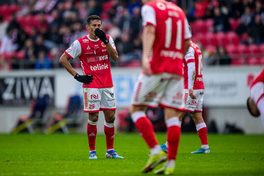 Kalmars Romario Pereira Sipiao deppar