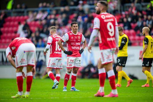 Kalmars Romario Pereira Sipiao deppar