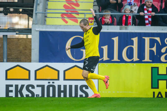 Mjällbys Jacob Bergström jublar