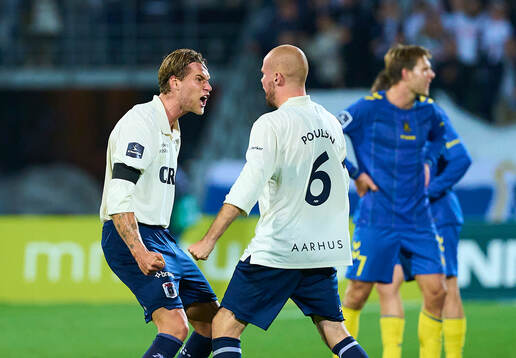 Bläddra bland fler bilder av Fotboll, Danska Ligan, Århus - Bröndby