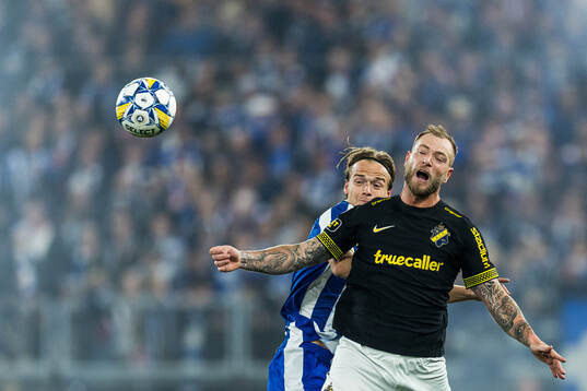 IFK Göteborgs August Erlingmark och AIKs John Guidetti