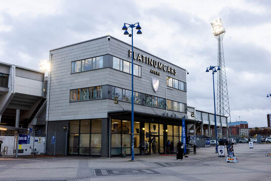 Exteriör vy av Platinumcars Arena