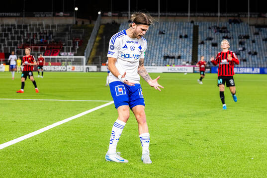 IFK Norrköpings Arnor Traustason reagerar