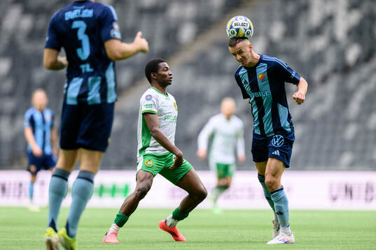 Hammarbys Bouzomana Toure och Djurgårdens Haris Radetinac