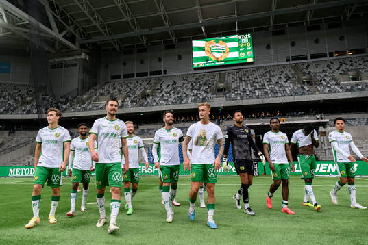 Hammarbys spelare jublar