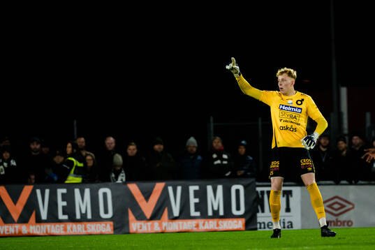 Degerfors målvakt Rasmus Forsell