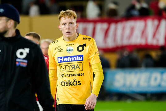 Degerfors målvakt Rasmus Forsell deppar