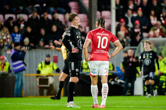 Örebros Erik McCue och Degerfors Dijan Vukojevic