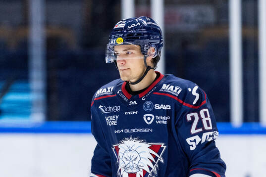 Linköpings Olle Strandell på uppvärmningen