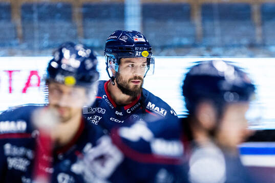 Linköpings Oscar Fantenberg på uppvärmningen