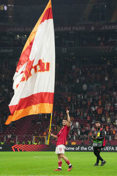 Yunus Akgun of Galatasaray celebrates