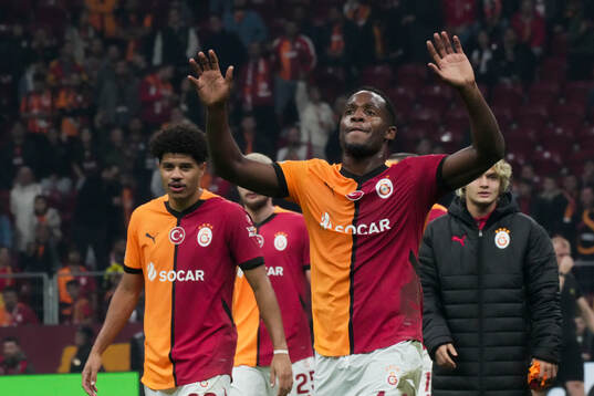 Michy Batshuayi of Galatasaray celebrates