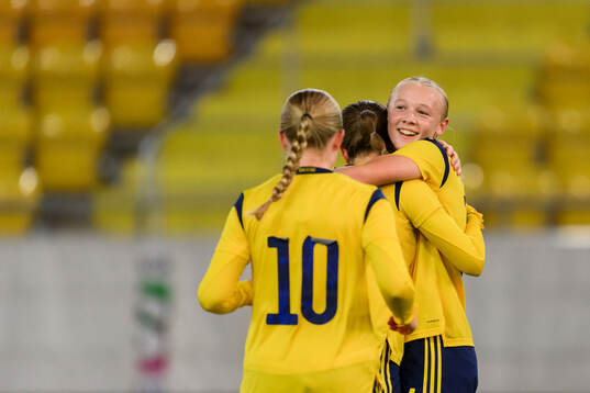 Klara Ahnberg and Filippa Andersson Widén of Sweden