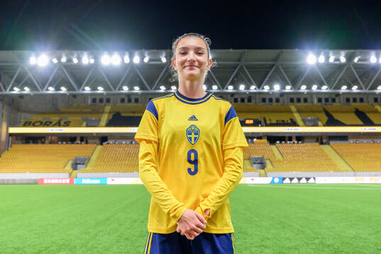Rona Krasniqi of Sweden celebrates