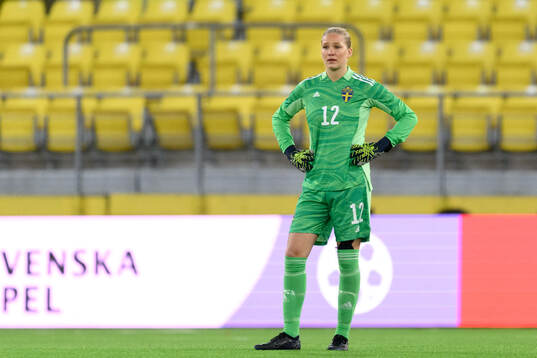 goalkeeper Hanna Karlsson of Sweden