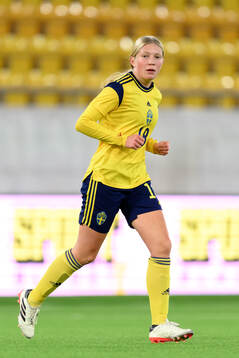 Thea Carlsson of Sweden