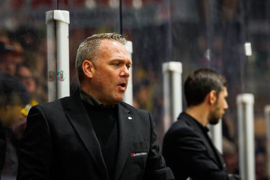 Östersunds huvudtränare Mikael Holmqvist