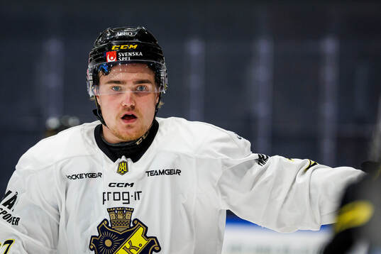 AIKs Christoffer Björk jublar