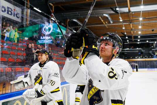 AIKs Oskar Magnusson jublar