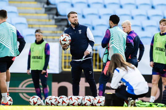 Assistant coach Theodor Olsson